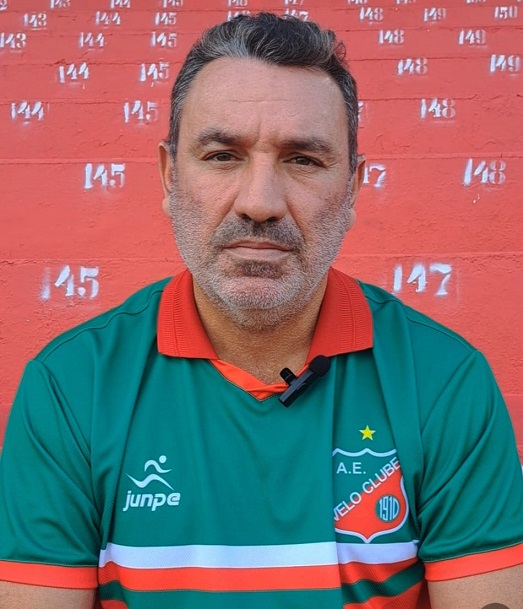 Guilherme Alves, técnico do Velo Clube